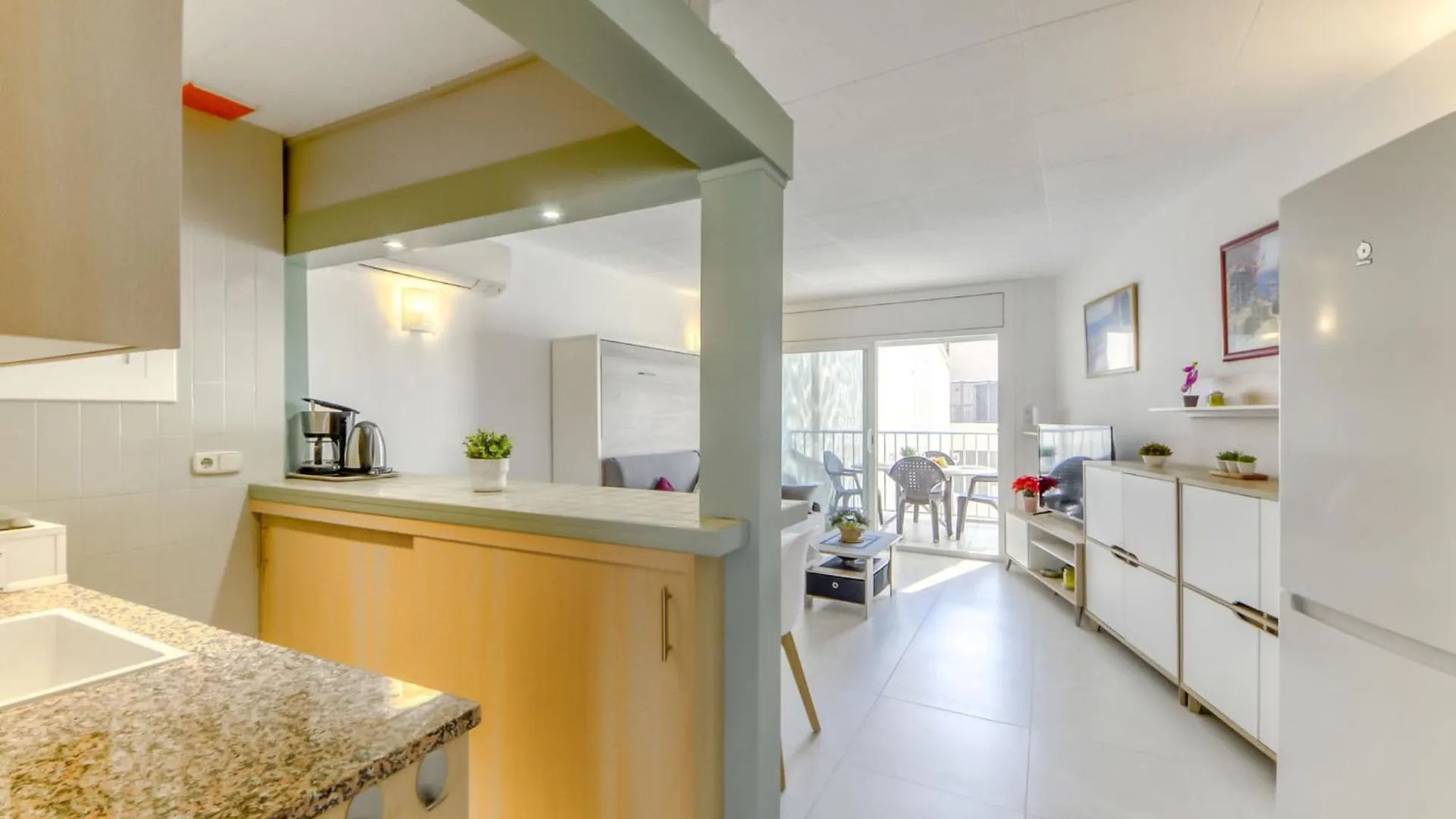 Apartment Las Palmeras By Interhome 로지즈 0*,