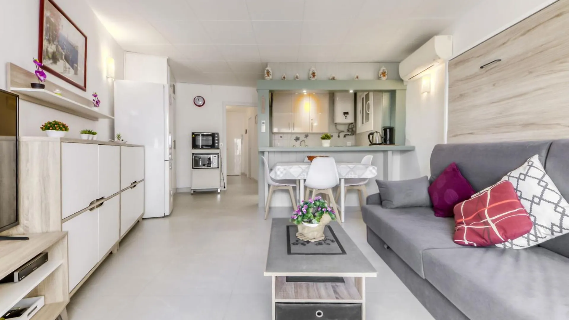 Apartment Las Palmeras By Interhome 로지즈