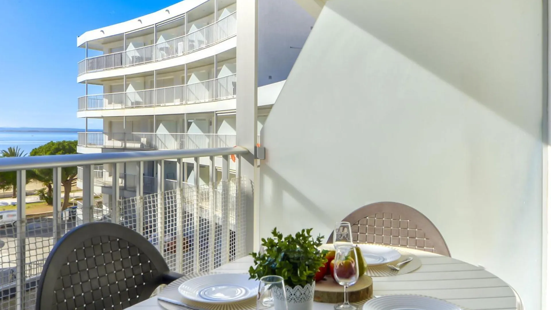 Apartment Las Palmeras By Interhome location